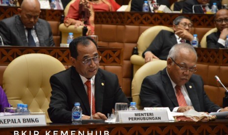 Menhub Budi Karya Sumadi hadir pada Rapat Kerja Komisi V DPR tentang Penetapan Hasil Pembahasan Alokasi Anggaran & Program Kementerian/Lembaga Mitra Kerja Kom V DPR RI dalam Nota Keuangan RAPBN TA 2020, Rabu (18/9).