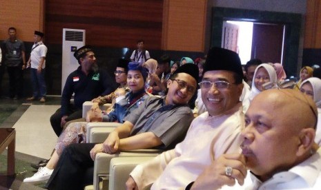 Menhub dan Ustaz Yusuf Mansur hadiri kegiatan Maulid Nabi di JIC, Jakarta, Ahad (9/12).