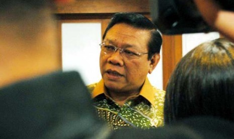 Menko Kesra  Agung Laksono