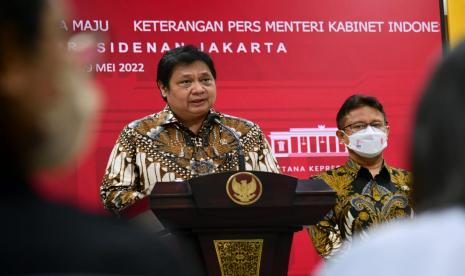 Menko Perekonomian Airlangga Hartarto mengatakan kebijakan PPKM akan diperpanjang selama dua pekan yakni 10-23 Mei 2022.