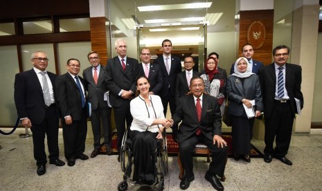 Menko Perekonomian Darmin Nasution menerima kunjungan kerja Wakil Presiden Argentina Gabriela Michetti beserta delegasi di Kantor Kemenko Perekonomian, Jakarta Pusat, Rabu (8/5). 