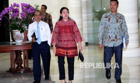 Menko PMK Puan Maharani (tengah) 