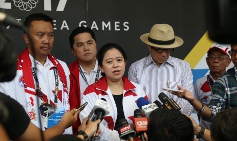 Menko PMK yang hadir selaku Wakil Pemerintah RI sejak ajang Sea Games XXIX resmi dibuka Sabtu malam, berharap ada pernyataan resmi dari Malaysia, sementara kasus bendera ini sudah dilaporkan kepada Presiden Joko Widodo. 