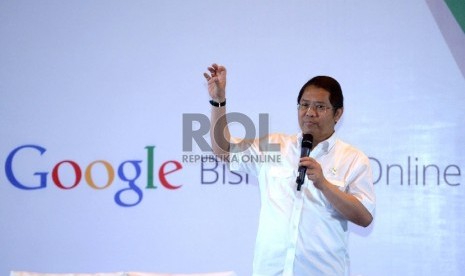 Menkominfo Rudiantara memberikan paparan saat diskusi bersama Google terkait keterlibtan UKM di Indonesia, Jakarta, Kamis (20/8). 