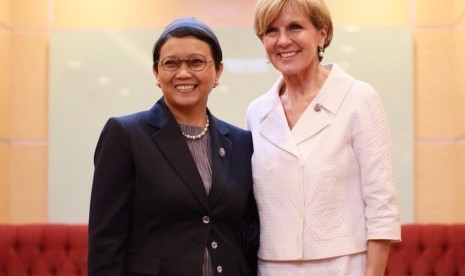 Menlu Julie Bishop dan mitranya Menlu Retno Marsudi.