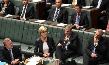 Menlu Julie Bishop menyampaikan mosi di Parlemen Australia, Kamis (12/2).