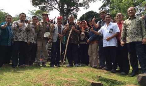 Menpar Arief Yahya dan Wagub Jabar Blusukan ke Situs Gunung Padang, Cianjur, Jawa-Barat