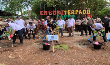 Menparekraf Sandiaga Salahuddin mengunjungi Desa Wisata Dayun.