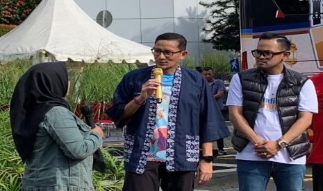 Menteri Pariwisata dan Ekonomi Kreatif (Menparekraf) Sandiaga Salahuddin Uno mengatakan, pemerintah membuka pintu dapat berkolaborasi dengan pihak swasta dalam industri kreatif.