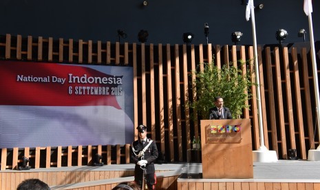 Menperin Saleh Husin memberikan sambutan di National Day yang digelar Paviliun Indonesia di Milan Expo 2015.