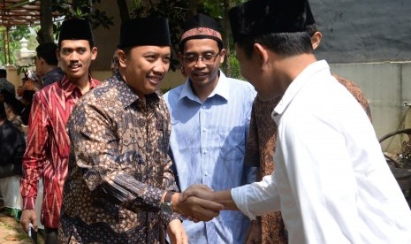 Menpora Imam Nahrawi hadir di rumah duka Wakil Ketua Umum Pengurus Besar Nahdlatul Ulama (PBNU) KH Slamet Effendy Yusuf di rumah duka, Cibubur, Bogor, Jabar, Kamis (3/12).