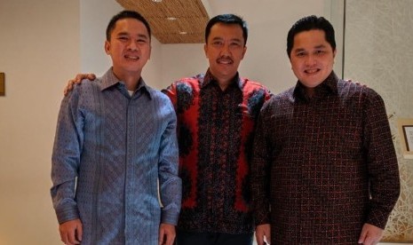 Menpora Imam Nahrawi saat bertemu dengan Ketua Badan Tim Nasional PP Perbasi, Syailendra Bakrie dan IOC Member Erick Thohir. 