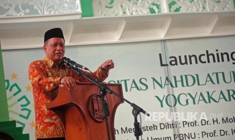 Menristekdikti M Nasir memberi sambutan saat meresmikan pembukaan Universitas Nahdhatul Ulama (UNU) di jalan Lowanu No:47, Sorosutan, Yogyakarta, Jumat (10/3).