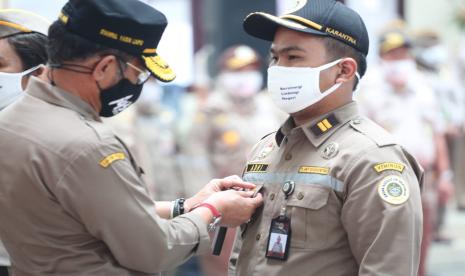 Mentan Syahrul Yasin Limpo saat memimpin apel di Balai Uji Terap Teknik Metode Karantina Pertanian, Bekasi, Ahad (18/10).