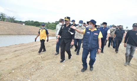 Mentan SYL meninjau hamparan lahan integrated farming seluas 400 hektare di Sidrap.