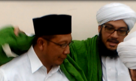 menteri agama lukman hakim saifuddin bersama Sayyid Ahmad bin Muhammad bin Alawy Al Maliki Al Hasani