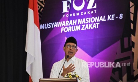 Menteri Agama Lukman Hakim Saifuddin menyampaikan pidato pada pembukaan Musyawarah Nasional (Munas) ke VIII Forum Zakat di Mataram, NTB, Kamis (1/2). 