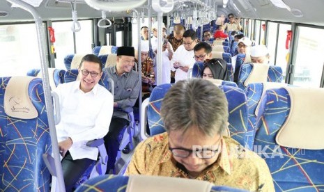 Menteri Agama Lukman Hakim Saifuddin saat melakukan peninjauan langsung sejumlah layanan haji 2018 di Makkah, Senin (11/6).