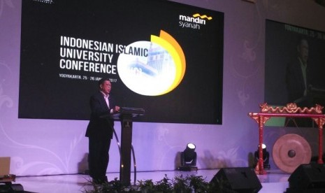 Menteri Agama Lukman Hakim Saifuddin saat membuka acara Indonesian Islamic University Conference di Yogyakarta, Rabu (25/1) malam. Acara ini dihadiri 115 pemimpin perguruan tinggi Islam di Indonesia.