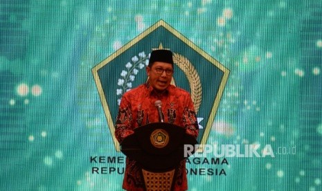 Menteri Agama Lukman Hakim Syaifuddin hadir berpidato dalam acara Tasyakuran Hari Amal Bakti (HAB) ke-71 Kemenag, Jakarta, Jumat (20/1).