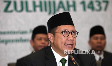 Menteri Agama RI Lukman Hakim Saifuddin (tengah)