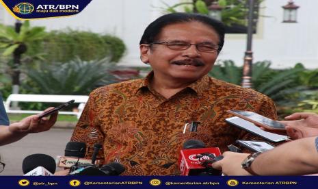 Menteri Agraria dan Tata Ruang/Badan Pertanahan Nasional (ATR/BPN) Sofyan A Djalil. Sofyan mendukung upaya Pemerintah Provinsi Lampung melindungi lahan pertanian pangan berkelanjutan (LP2B) di sana.