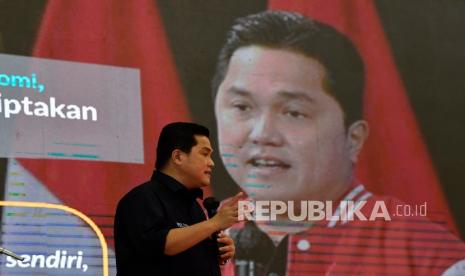 Menteri BUMN Erick Thohir, mengajak swasta peduli dan beraksi sikapi persoalan minyak goreng  