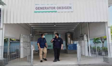 Menteri BUMN, Erick Thohir mengapresiasi dan salut atas respon cepat yang dilakukan Petrokimia Gresik di tengah kebutuhan oksigen medis yang tinggi di Jawa Timur. Pengaktifkan kembali Pabrik Air Separation Plant (ASP) sehingga mampu menghasilkan 23 ton oksigen medis setiap harinya merupakan aksi nyata orientasi layanan yang dilakukan perusahaan BUMN kepada masyarakat yang membutuhkan.