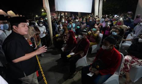 Menteri Badan Usaha Milik Negara (BUMN) Erick Thohir memberikan lampu hijau untuk Pemerintah Provinsi Jawa Timur memanfaatkan aset BUMN di Pasuruan untuk menjadi destinasi wisata. Hal ini disampaikan Erick saat menghadiri undangan khotmil quran dan silaturahmi ulama se-Pasuruan Raya, Kamis (5/5).