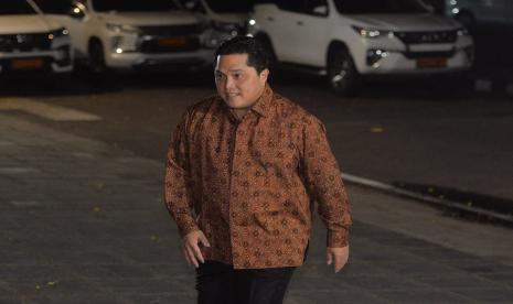 Menteri BUMN Erick Thohir tiba di kediaman Presiden Terpilih Prabowo Subianto Jalan Kertanegara, Jakarta Selatan, Senin (14/10/2024) petang WIB.