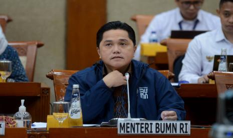 Menteri BUMN Erick Thohir.Menteri BUMN Erick Thohir memastikan pasokan bahan bakar minyak (BBM) untuk mendukung perjalanan mudik lebaran 2023 aman. Ia mengatakan telah mengecek langsung pasokan BBM ini ke Pertamina.