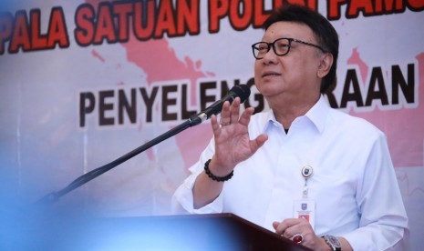 Menteri Dalam Negeri Tjahjo Kumolo mengutuk pembunuhan 31 pekerja PT Istaka di Papua 