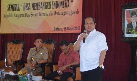 Menteri Desa Marwan Jafar menjadi pembicara dalam seminar 'Desa Membangun Indonesia' dalam kegiatan Festival Anggaran 2016 di Batang, Selasa (15/3)