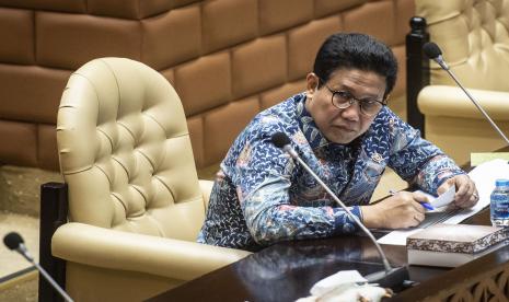 Menteri Desa, Pembangunan Daerah Tertinggal, dan Transmigrasi, Abdul Halim Iskandar, saat rapat dengar pendapat dengan Komisi V DPR RI, beberapa waktu lalu. Bantuan Langsung Tunai (BLT) Dana Desa tahun depan maksimal 25 persen, tidak lagi 40 persen seperti pada tahun sebelumnya.