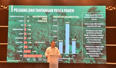 Menteri Desa, PDT dan Transmigrasi, Eko Putro Sandjojo.