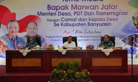 Menteri Desa, Pembangunan Daerah Tertinggal, dan Transmigrasi Marwan Jafar di Pendopo Banyuasin, Kamis (28/8).