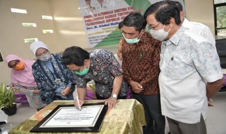 Menteri Desa, Pembangunan Daerah Tertinggal dan Transmigrasi (Mendes PDTT), Abdul Halim Iskandar akan melakukan revitalisasi terhadap kawasan transmigrasi. Hal itu ia katakan saat kunjungannya ke desa Panca Tunggal, Kabupaten Bangka Selatan yang merupakan kawasan transmigrasi itu