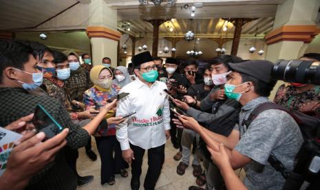 Menteri Desa, Pembangunan Daerah Tertinggal dan Transmigrasi (Mendes PDTT) Abdul Halim Iskandar atau yang akrab disapa Gus Menteri menjelaskan perihal prioritas penggunaan dana desa.