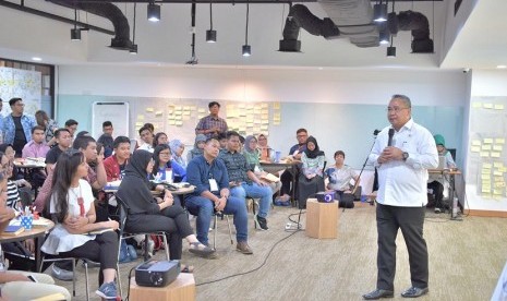 Menteri DesaPembangunan Daerah Tertinggal dan Transmigrasi Eko Putro Sandjojo menjadi pembicara di Youth Action Forum 2018 dengan tema Collaboration For Sustainable Development. 