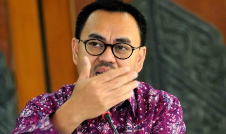 Menteri ESDM Sudirman Said memberikan keterangan pers terkait pengelolaan blok Mahakam di Kementerian ESDM, Jakarta, Jumat (19/6).