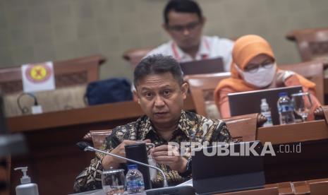 Menteri Kesehatan Budi Gunadi Sadikin. Menurut Budi, kasus Covid-19 varian Omicron di dunia naik delapan kali lipat dalam sepekan.