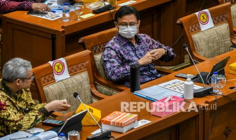 Menteri Kesehatan (Menkes) Budi Gunadi Sadikin mengemukakan bahwa kenaikan kasus Omicron akan cepat mencapai puncak kasus, yakni dalam kisaran sejak 35-65 hari dari awal penularan. (ilustrasi)