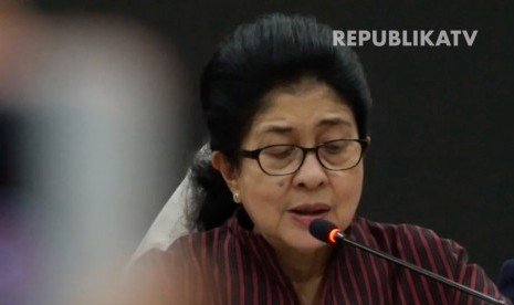 Menteri Kesehatan, Nila Moeloek