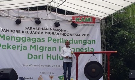 Menteri Ketenagakerjaan, Hanif Dhakiri, saat menghadiri Jambore Keluarga Migran Indonesia 2018 di Desa Garongan, Kabupaten Sleman, DIY, Ahad (4/2).