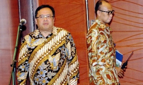 Menteri Keuangan Bambang Brodjonegoro (kiri).