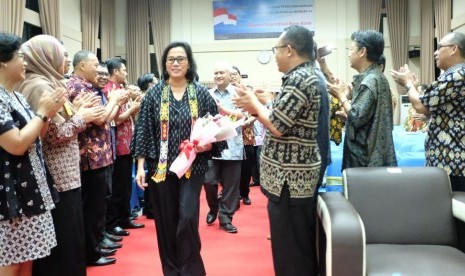 Menteri Keuangan Sri Mulyani Indrawati mengunjungi Kantor Wilayah Direktorat Jenderal Perbendaharaan Provinsi Kalimantan Barat di Pontianak.