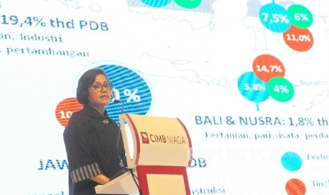 Menteri Keuangan Sri Mulyani memberikan sambutannya dalam CIMB Niaga Economic Forum 2017 di Jakarta, kamis (26/1).