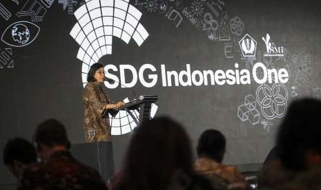 Menteri Keuangan Sri Mulyani menyampaikan kata sambutan pada Peluncuran SDG Indonesia One di gedung Dhanapala, Jakarta, Jumat (5/10). 