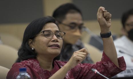 Menteri Keuangan Sri Mulyani mengatakan, naiknya kasus berarti akan ada tagihan perawatan pasien Covid-19 yang kembali masuk ke Kementerian Keuangan.