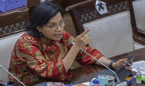 Pemerintah mencatat tagihan perawatan pasien Covid-19 dari rumah sakit pada tahun lalu sebesar Rp 23 triliun menyusul lonjakan kasus Covid-19 varian delta yang masuk ke Indonesia. (Foto: Menteri Keuangan Sri Mulyani Indrawati)